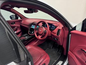 Aston Martin DBX 4.0 V8 SUV 5dr Petrol Auto 4WD Euro 6 (s/s) (550 ps)