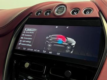 Aston Martin DBX 4.0 V8 SUV 5dr Petrol Auto 4WD Euro 6 (s/s) (550 ps)