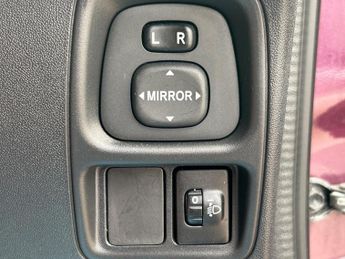 Peugeot 108 1.2 VTi PureTech Allure Euro 5 3dr