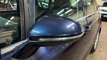 Volkswagen Golf SV 2.0 TDI BlueMotion Tech GT DSG Euro 6 (s/s) 5dr