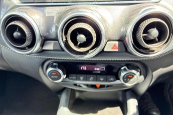 Nissan Juke 1.0 DiG-T 114 N-Connecta 5dr DCT