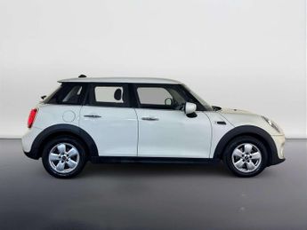 MINI Hatch 1.5 Cooper Classic Hatchback 5dr Petrol Manual Euro 6 (s/s) (136