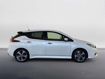 Nissan Leaf 40kWh Tekna Hatchback 5dr Electric Auto (150 ps)