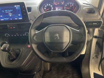 Peugeot Partner 1.5 BlueHDi 1000 Professional Premium + Standard Panel Van 5dr D