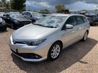 Toyota Auris 1.8 VVT-h Icon Tech Touring Sports CVT Euro 6 (s/s) 5dr