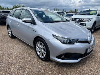 Toyota Auris 1.8 VVT-h Icon Tech Touring Sports CVT Euro 6 (s/s) 5dr