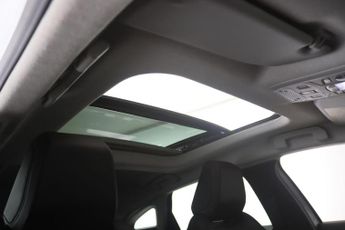 Citroen e-C4 50kWh Shine Plus Auto 5dr