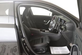 Mercedes-Benz A Class 1.3 A180 AMG Line 7G-DCT Euro 6 (s/s) 5dr