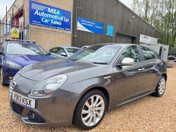 Alfa Romeo Giulietta 1.6 JTDM-2 Veloce Euro 5 (s/s) 5dr