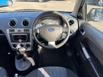 Ford Fusion 1.6 Titanium 5dr