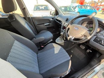 Ford Fusion 1.6 Titanium 5dr