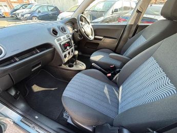 Ford Fusion 1.6 Titanium 5dr