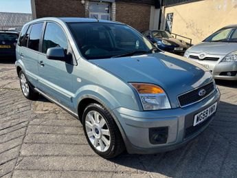 Ford Fusion 1.6 Titanium 5dr