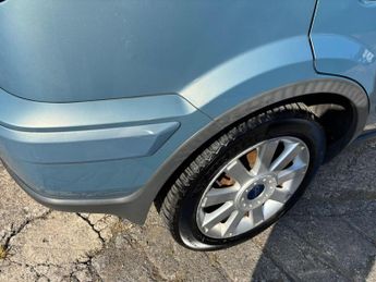 Ford Fusion 1.6 Titanium 5dr