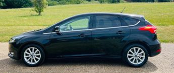 Ford Focus 1.0T EcoBoost Titanium Auto Euro 6 (s/s) 5dr