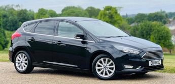 Ford Focus 1.0T EcoBoost Titanium Auto Euro 6 (s/s) 5dr