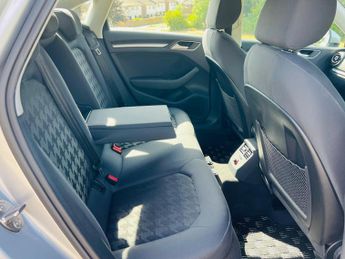 Audi A3 1.4 TFSI CoD  S Tronic  (s/s) 4dr