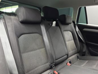 Volkswagen Passat 2.0 TDI BlueMotion Tech SE Business Euro 6 (s/s) 5dr