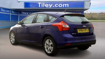 Ford Focus 1.6 Titanium Hatchback 5dr Petrol Powershift Euro 5 (125 ps)