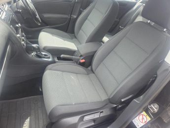 Volkswagen Golf 1.6 TDI Match DSG Euro 5 5dr