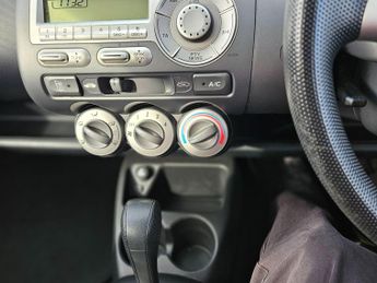 Honda Jazz 1.4 i-DSI SE CVT-7 5dr