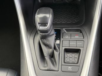 Toyota RAV4 2.5 VVT-h Dynamic CVT Euro 6 (s/s) 5dr