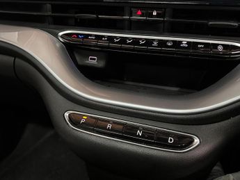 Fiat 500e 42kWh Icon Auto 3dr