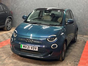 Fiat 500e 42kWh Icon Auto 3dr