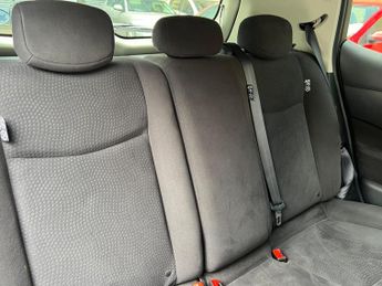 Nissan Leaf 30kWh Acenta Auto 5dr