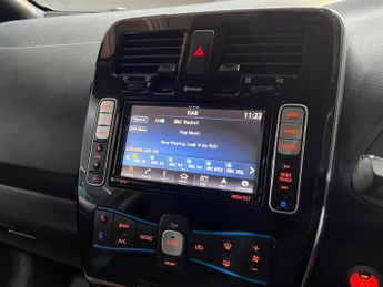 Nissan Leaf 30kWh Acenta Auto 5dr