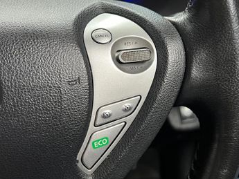 Nissan Leaf 24kWh Tekna Auto 5dr