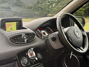 Renault Clio 1.6 VVT GT Line TomTom Auto Euro 5 5dr