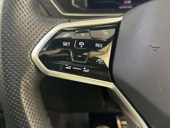 Volkswagen Tiguan 1.4 TSI 13kWh Black Edition SUV 5dr Petrol Plug-in Hybrid DSG Eu