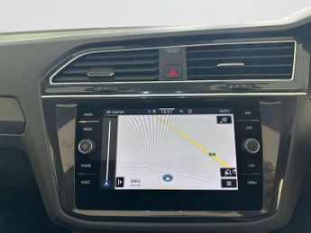 Volkswagen Tiguan 1.4 TSI 13kWh Black Edition SUV 5dr Petrol Plug-in Hybrid DSG Eu