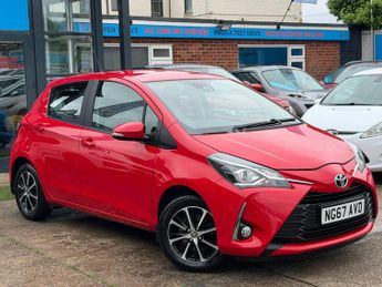 Toyota Yaris 1.5 VVT-i Icon Tech Hatchback 5dr Petrol Manual Euro 6 (111 ps)