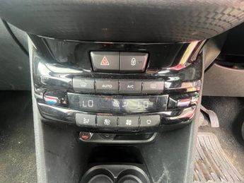 Peugeot 2008 1.2 PureTech Allure Euro 6 5dr