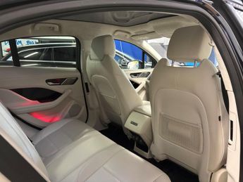 Jaguar I-PACE 400 90kWh R-Dynamic HSE Black Auto 4WD 5dr