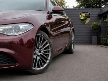 Alfa Romeo Giulia 2.2 TD Super Auto Euro 6 (s/s) 4dr