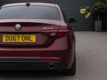 Alfa Romeo Giulia 2.2 TD Super Auto Euro 6 (s/s) 4dr