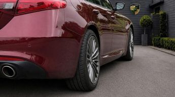 Alfa Romeo Giulia 2.2 TD Super Auto Euro 6 (s/s) 4dr