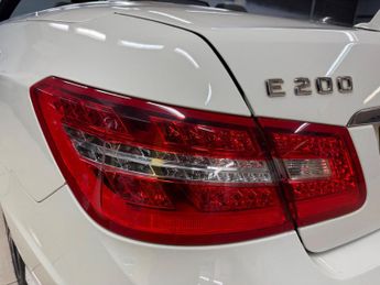Mercedes-Benz E Class 1.8 E200 BlueEfficiency Sport Cabriolet G-Tronic+ Euro 5 (s/s) 2