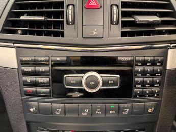 Mercedes-Benz E Class 1.8 E200 BlueEfficiency Sport Cabriolet G-Tronic+ Euro 5 (s/s) 2
