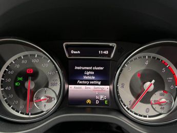 Mercedes-Benz CLA 2.1 CLA220 CDI AMG Sport Coupe 7G-DCT Euro 6 (s/s) 4dr