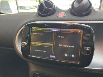 Smart fortwo 17.6kWh Premium Auto 2dr (22kW Charger)