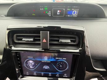 Toyota Prius 1.8 VVT-h Active Hatchback 5dr Petrol Hybrid CVT Euro 6 (s/s) (1