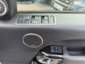 Land Rover Range Rover 3.0 TD V6 Vogue Auto 4WD Euro 6 (s/s) 5dr
