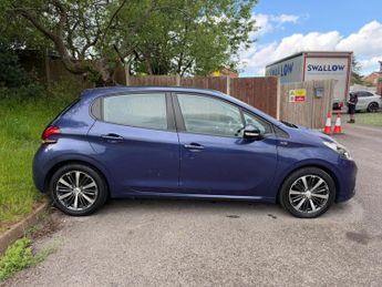 Peugeot 208 1.2 PureTech XS White Euro 6 5dr
