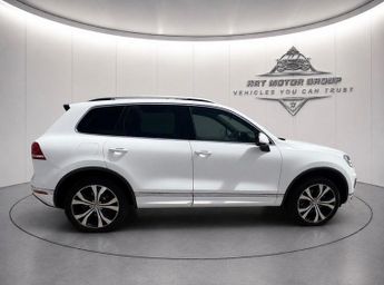 Volkswagen Touareg 3.0 TDI V6 BlueMotion Tech R-Line Tiptronic 4WD Euro 6 (s/s) 5dr