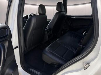 Volkswagen Touareg 3.0 TDI V6 BlueMotion Tech R-Line Tiptronic 4WD Euro 6 (s/s) 5dr