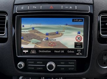 Volkswagen Touareg 3.0 TDI V6 BlueMotion Tech R-Line Tiptronic 4WD Euro 6 (s/s) 5dr